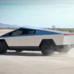 Tesla Cybertruck en el desierto