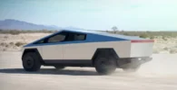 Tesla Cybertruck en el desierto